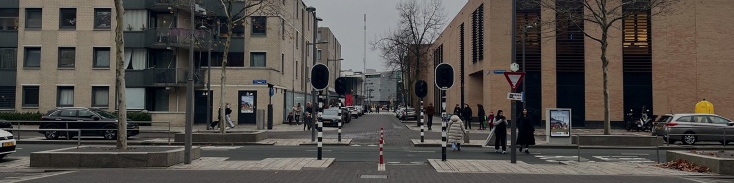 Schrijverstraat oversteek busbaan